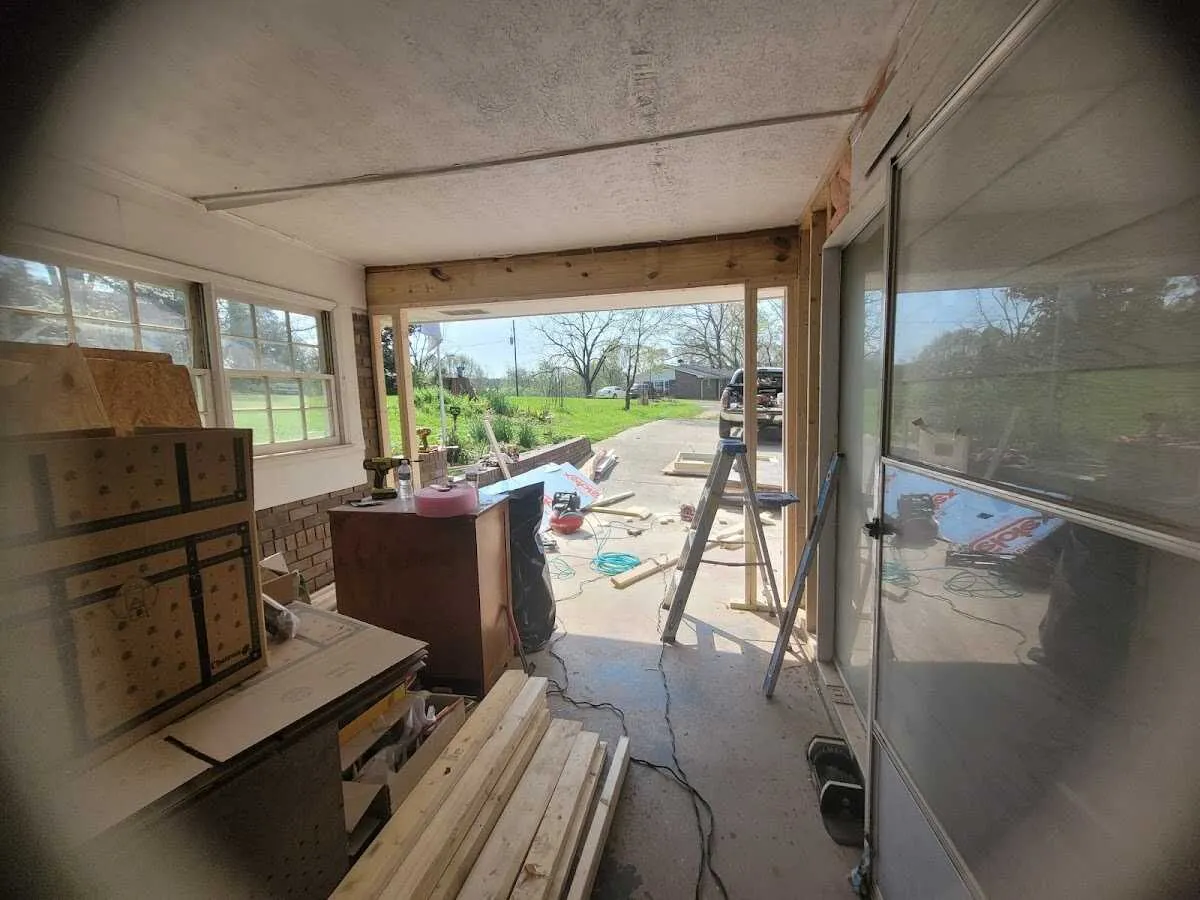 Air movers and dehumidifier for Drying & Dehumidification in Dunlap